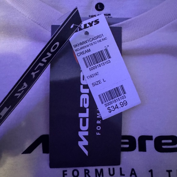 Tillys McLaren t-shirt, size large - Picture 4 of 4